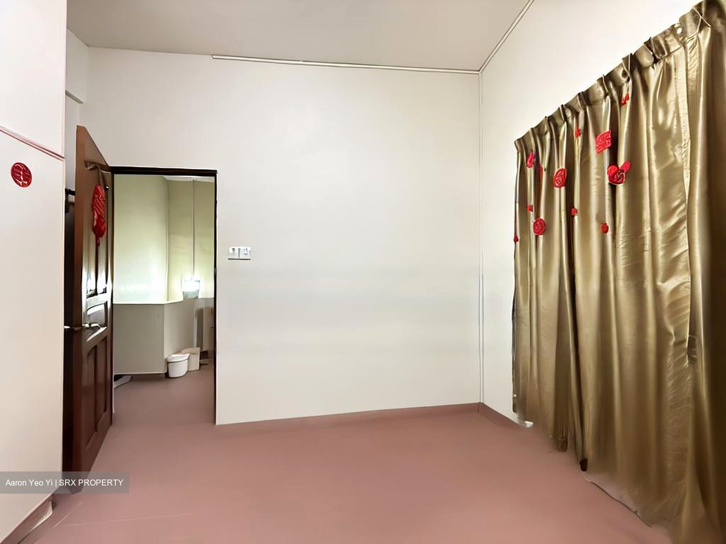 Hillview Avenue (D23), Terrace #484653741